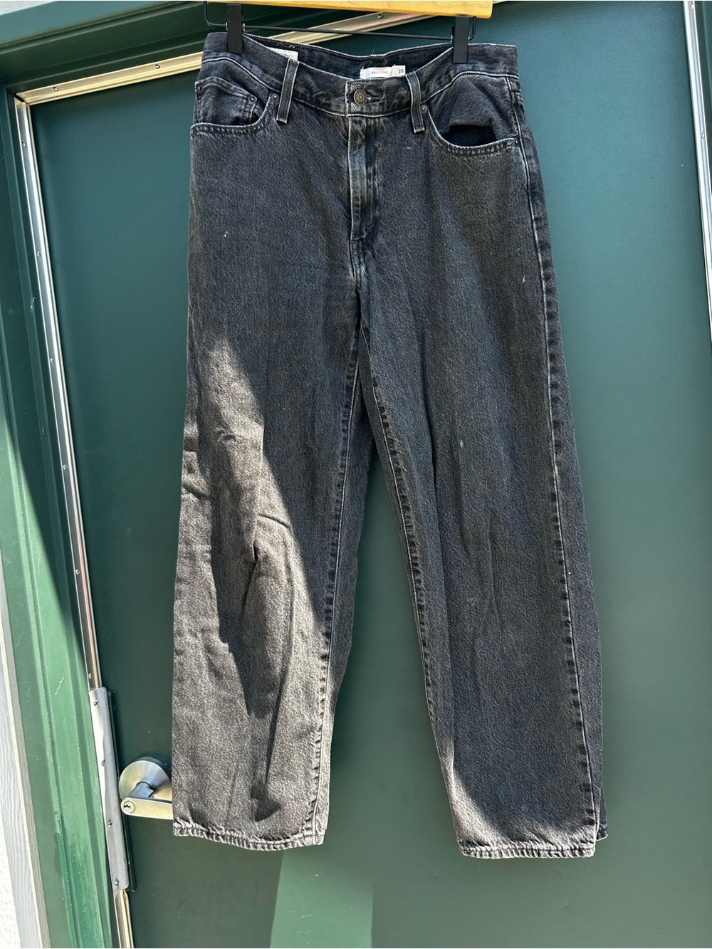 Levi's Relaxed Black Women's Jeans - Washed Black Denim